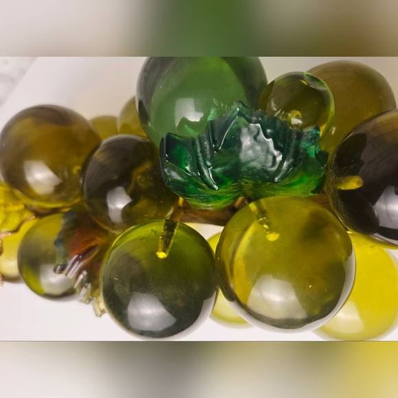 Vintage Green Glass Grape Cluster Sculpture on Wood Stem 13.5” - Picture 13 of 15
